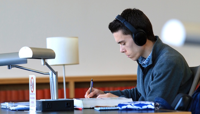 Student in MPC Library studying