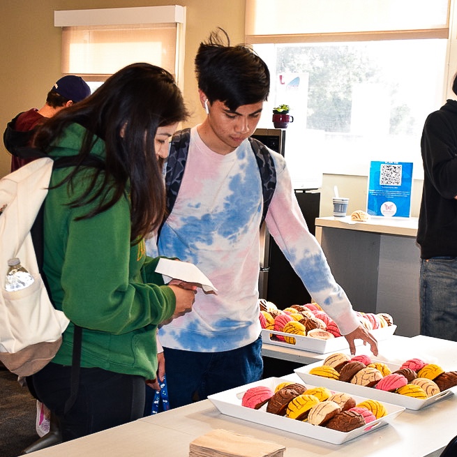 Students Picking Up Conchas at Undocumented Student Action Week